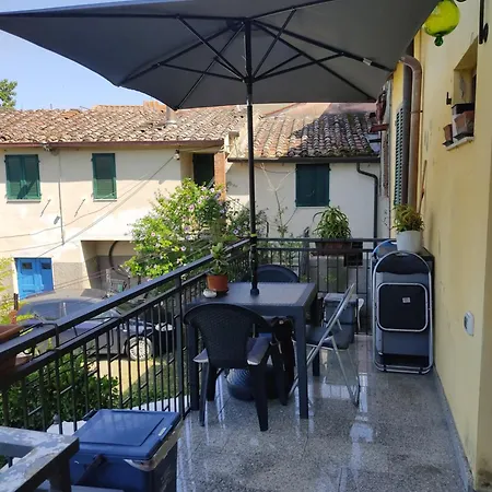 Holiday House I Colli Pisani Apartmán *